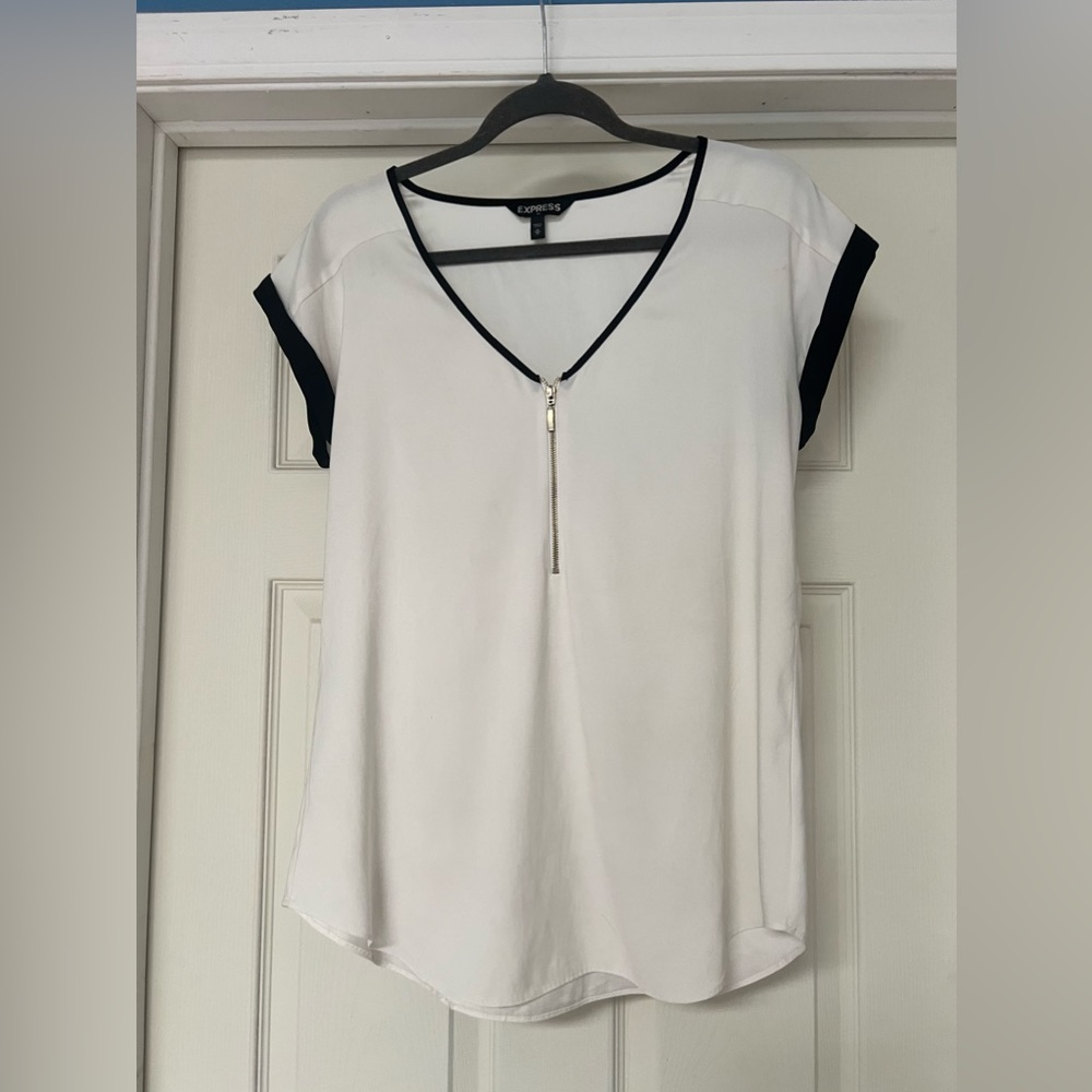Express Zipper top